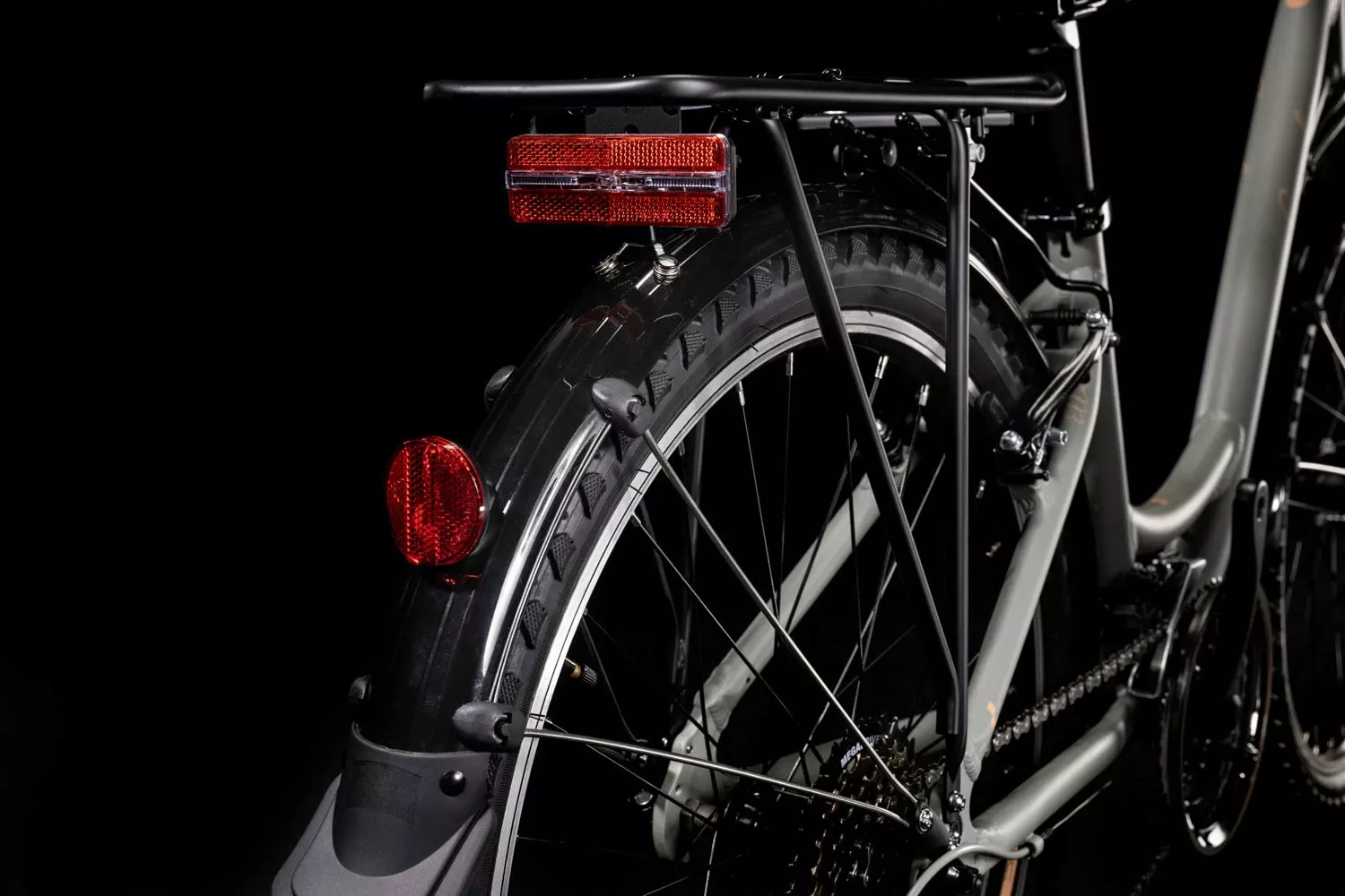 Cube Ella 240 2022 | 35 Cm | Lunar´n´salmon | 24 Zoll 8 Cube Ella 240 2022 | 35 Cm | Lunar´n´salmon | 24 Zoll – Bild 6