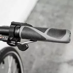 Trek FX 2 Disc Equipped 2023 11 Trek FX 2 Disc Equipped 2023 -Mountainbike Verkaufsladen trek fx 2 disc equipped satin lithium grey 86602 04