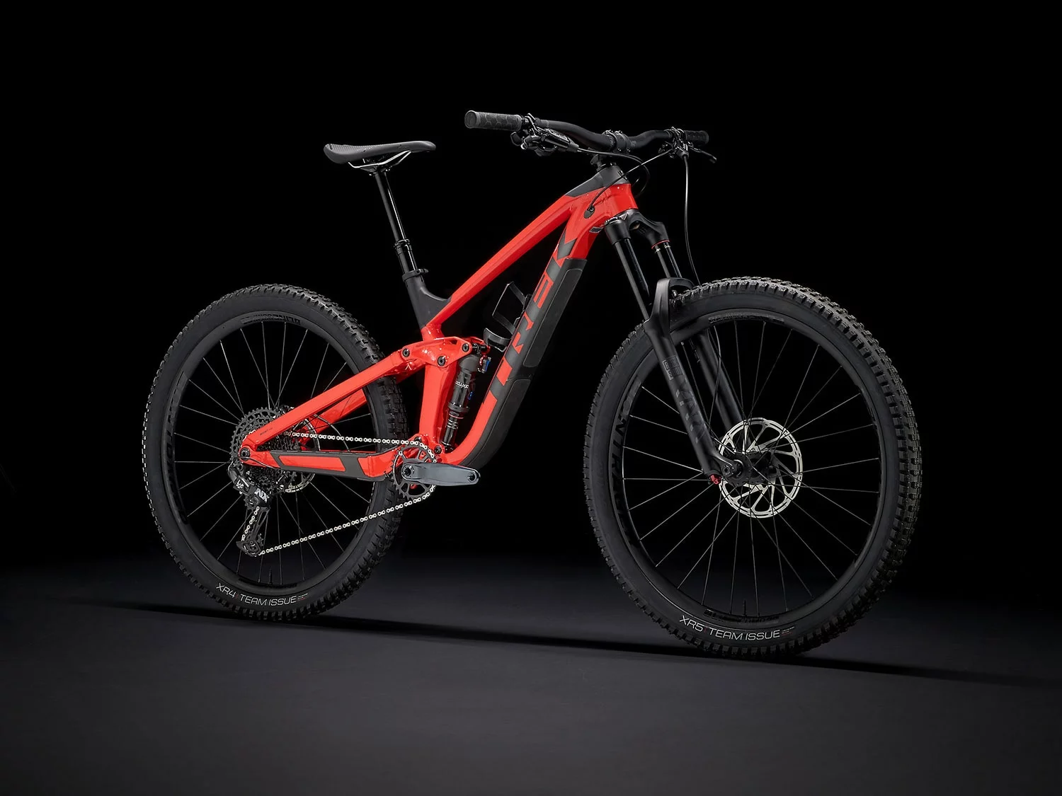 Trek Slash 7 | 21.5 Zoll | Gloss Radioactive Red / Matte Black | 29 Zoll 4 Trek Slash 7 | 21.5 Zoll | Gloss Radioactive Red / Matte Black | 29 Zoll – Bild 2